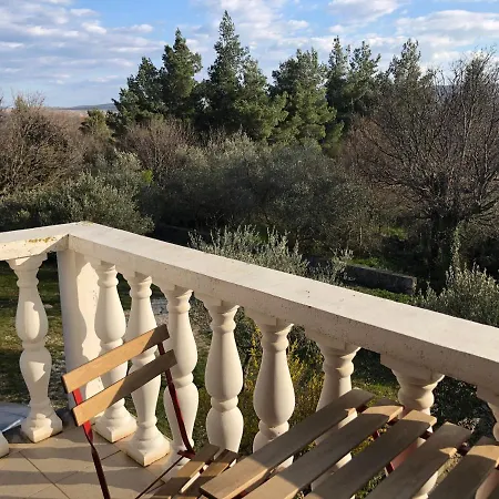 Apartment Ap Brine 2 Starigrad Paklenica